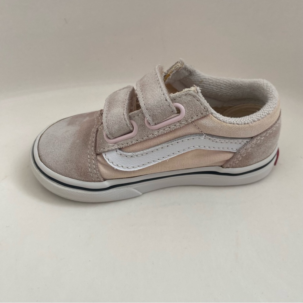 Vans Toddler Old Skool V sneakers in a light pink and suede, 6.5 - Picture 15 of 15